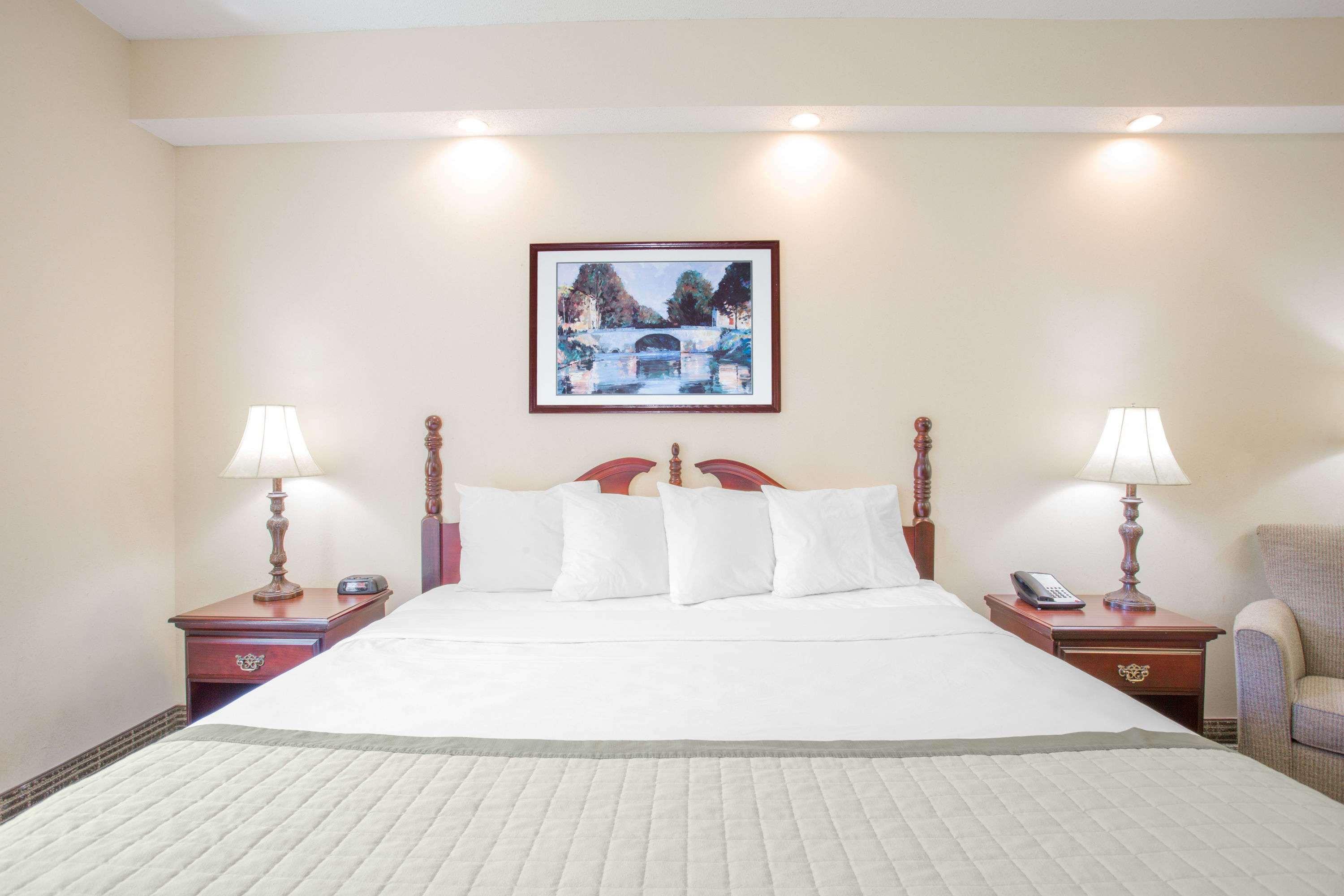 Comfort Inn Мартінсвілл Екстер'єр фото