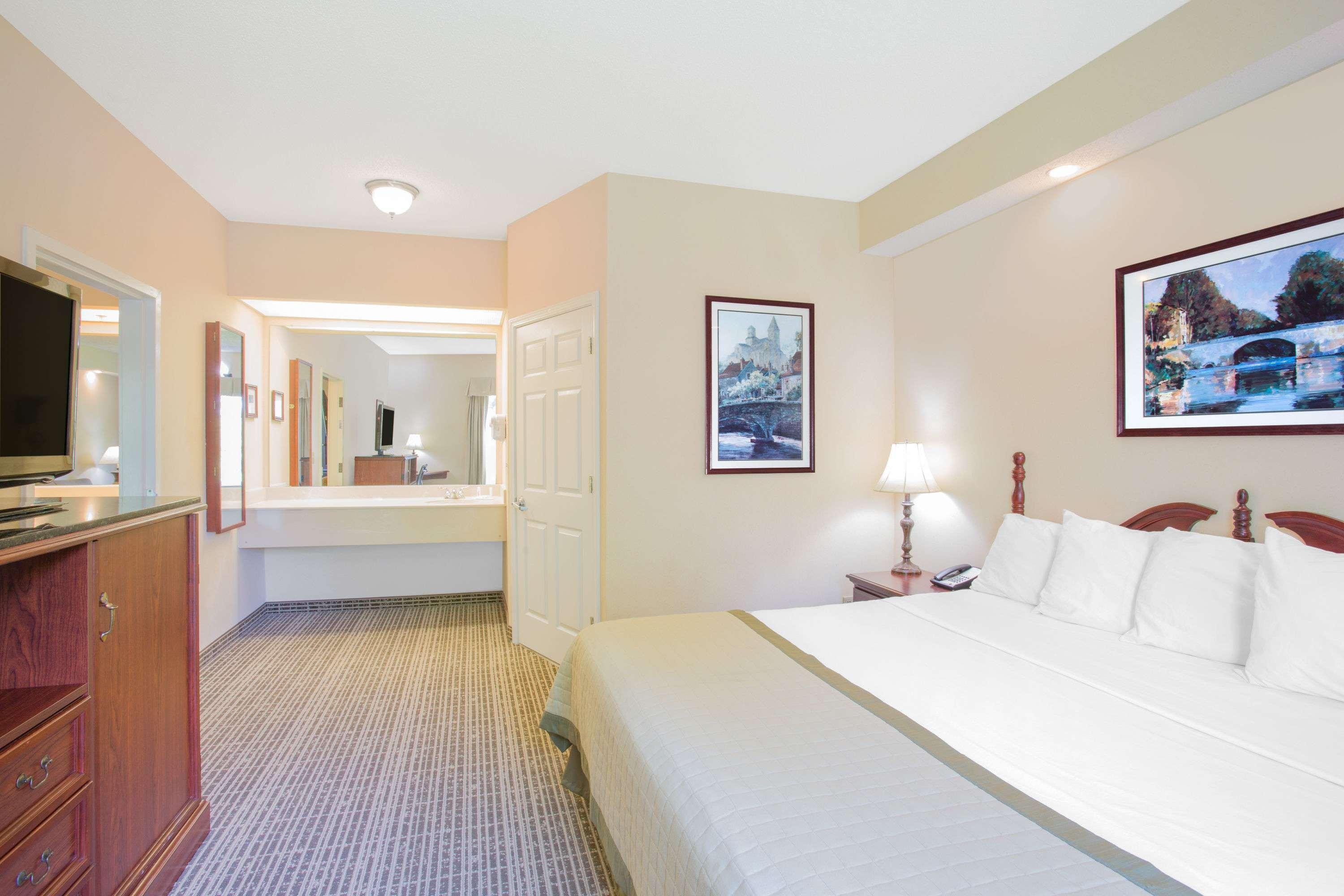 Comfort Inn Мартінсвілл Екстер'єр фото